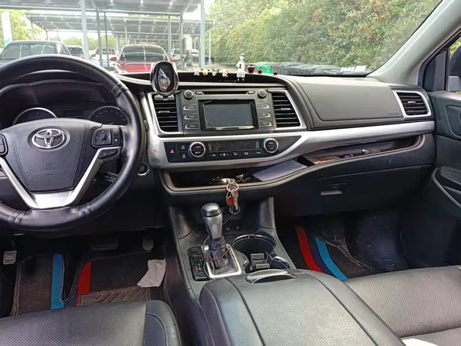 Toyota Highlander — миниатюра 13