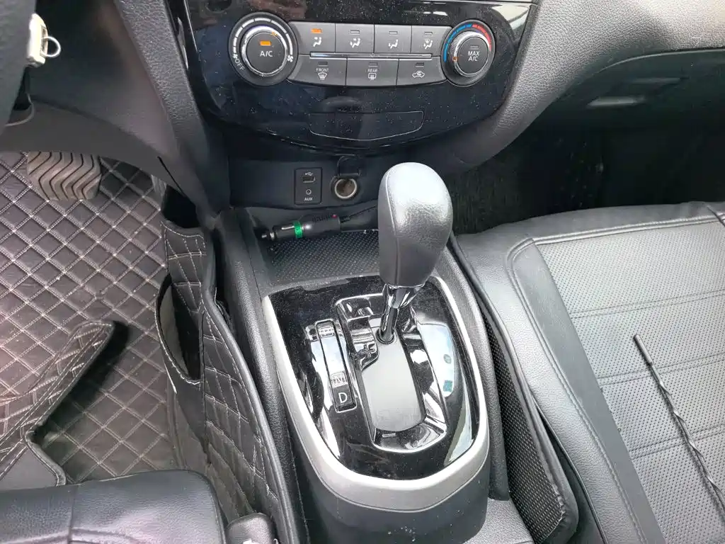 Nissan Qashqai — миниатюра 14