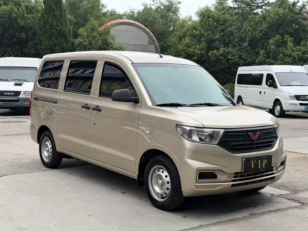 Wuling Hongguang V — миниатюра 3