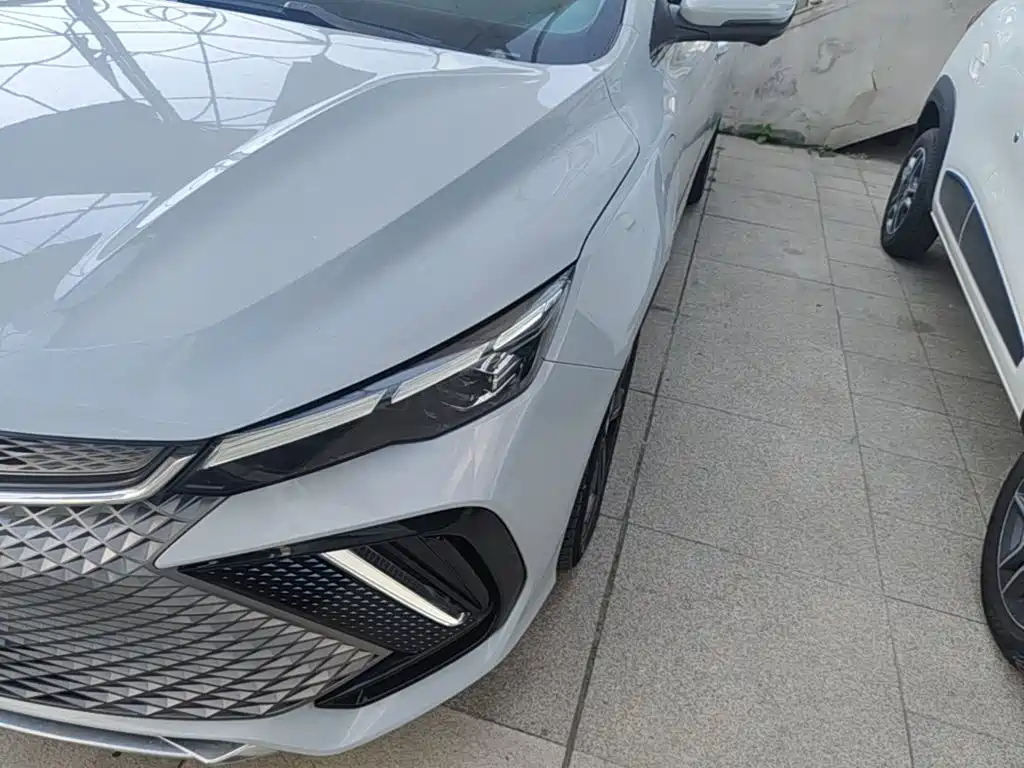 Geely L HiP — миниатюра 24