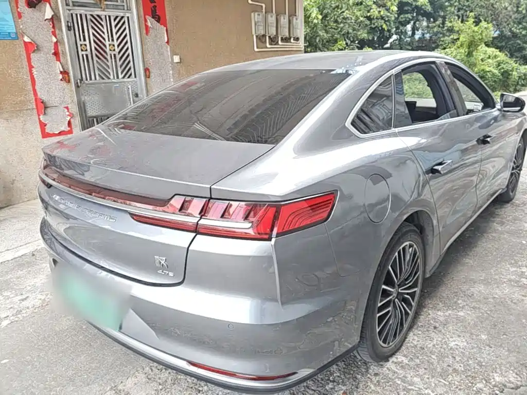 BYD Han — миниатюра 7
