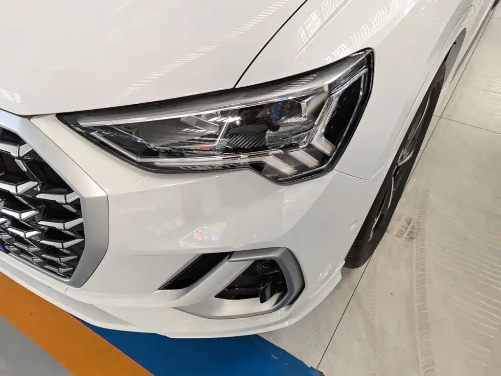 Audi Q3 — миниатюра 24