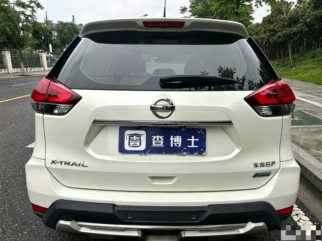 Nissan X-Trail — миниатюра 6