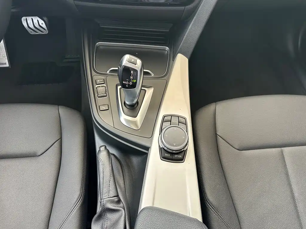 BMW 3 Series — миниатюра 30