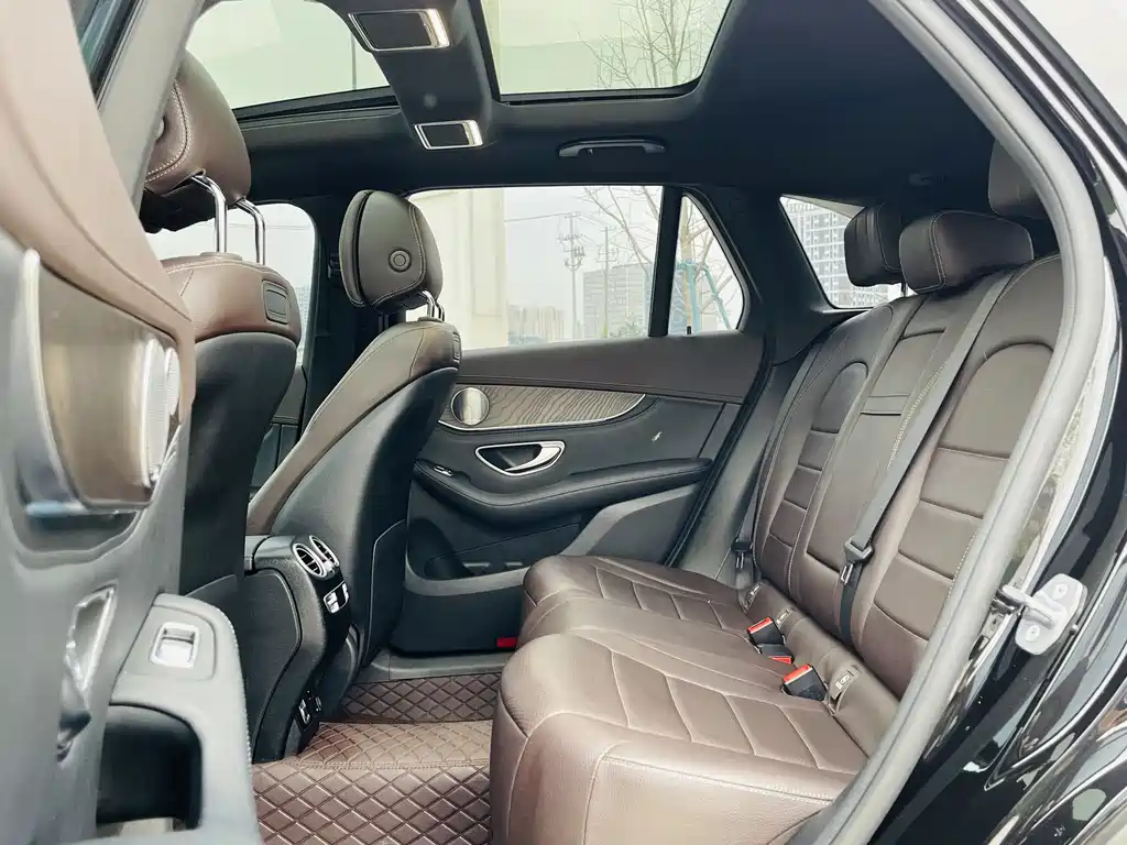 MERCEDES-BENZ  GLC