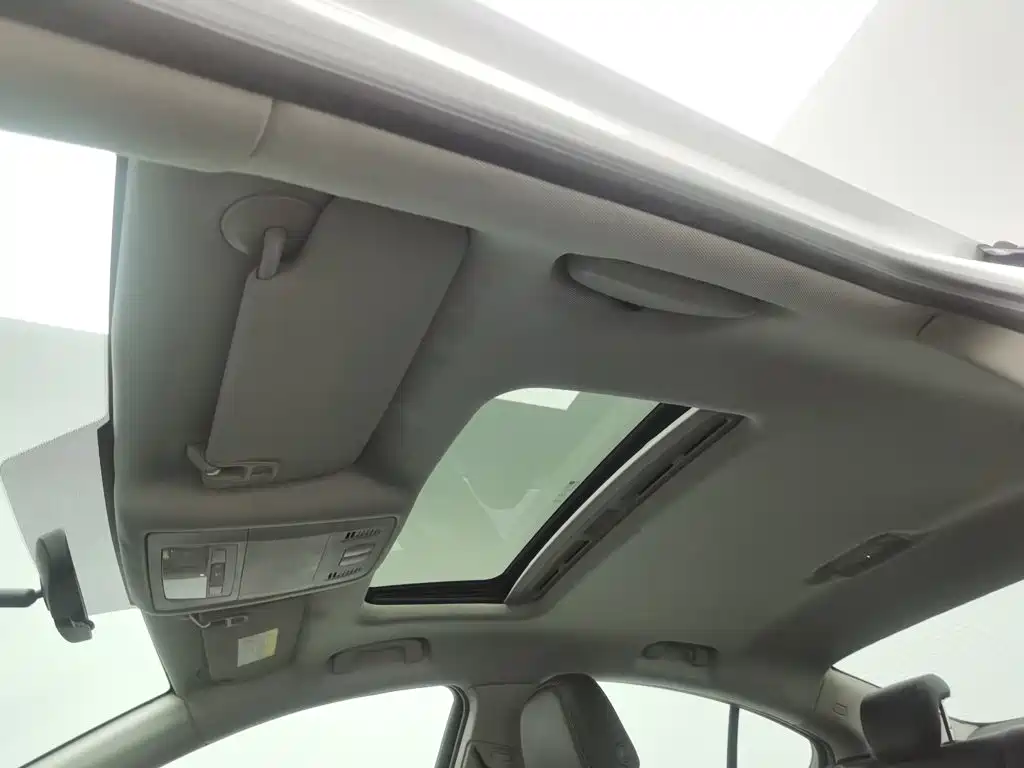 Buick Regal — миниатюра 14