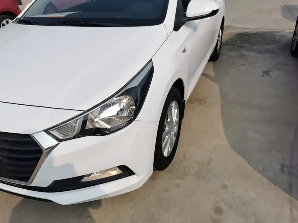 Hyundai Verna — миниатюра 24