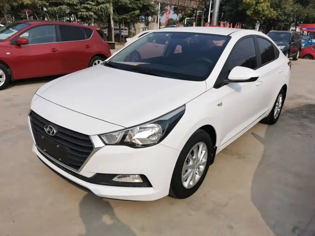 Hyundai Verna — миниатюра 2