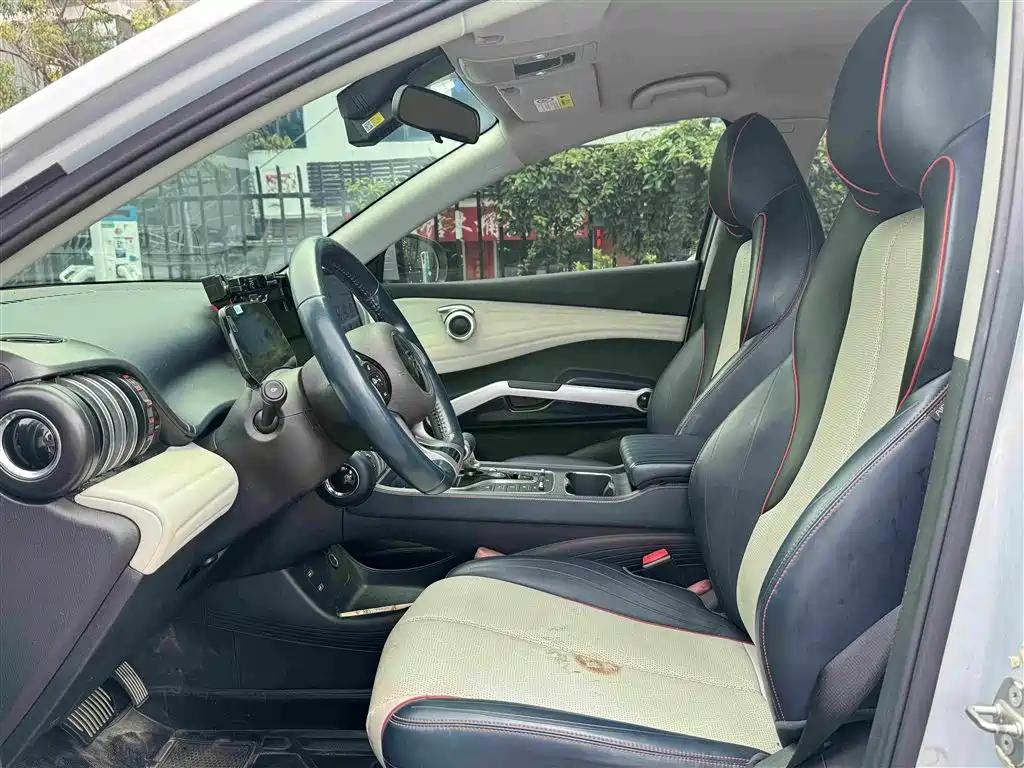 BYD Yuan Plus — миниатюра 5