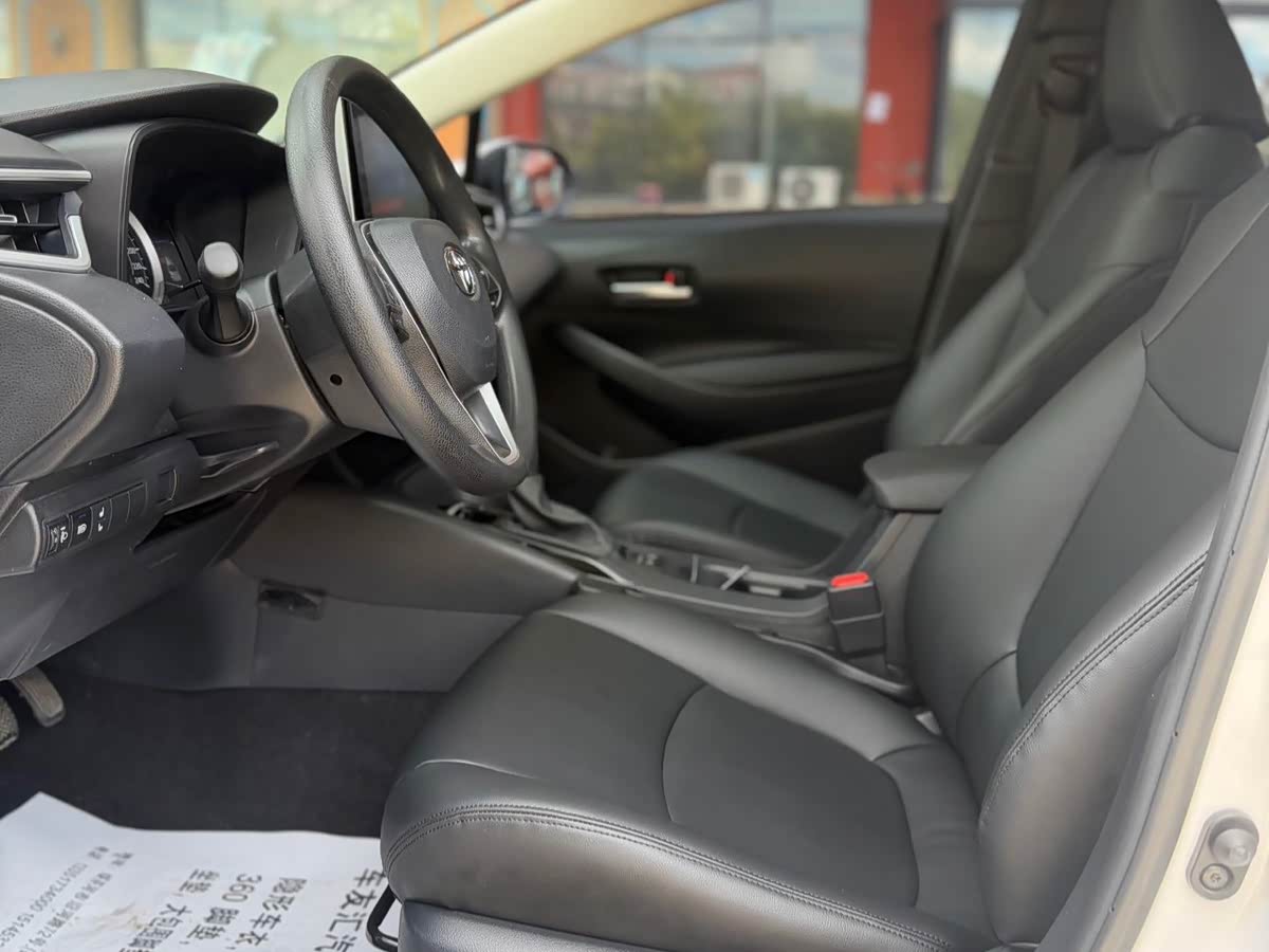 Toyota Corolla 1.5 л 2022 г. Белый, пробег 28000 км