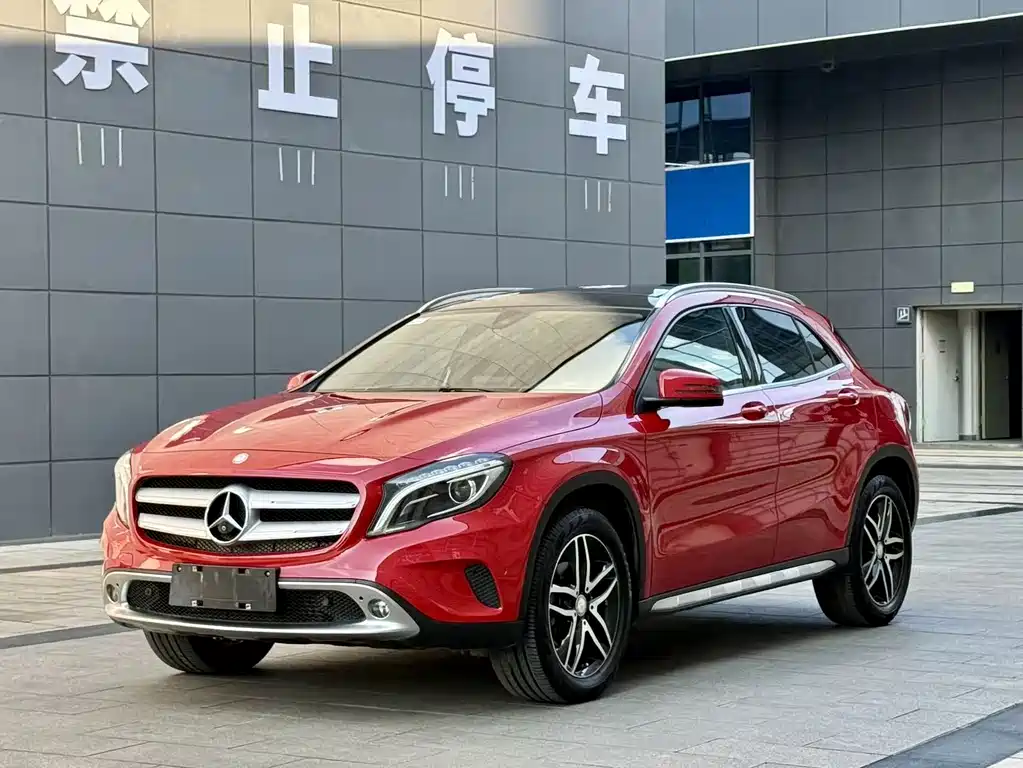 Mercedes-Benz GLA 2016