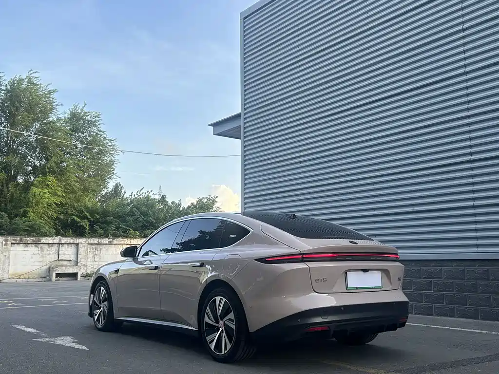 NIO ET5 — миниатюра 5