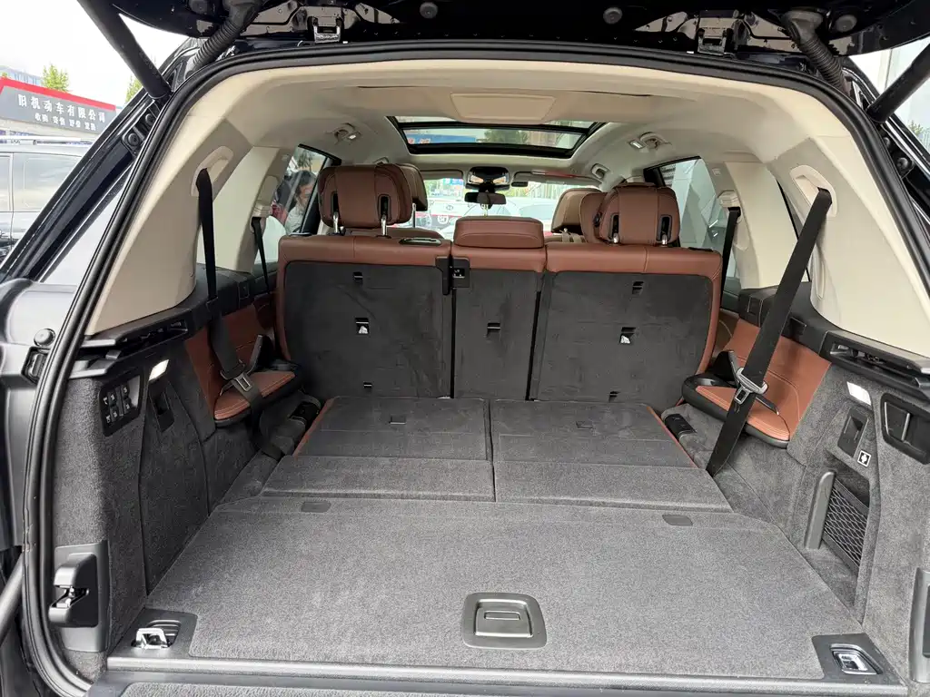 BMW X7 — миниатюра 22