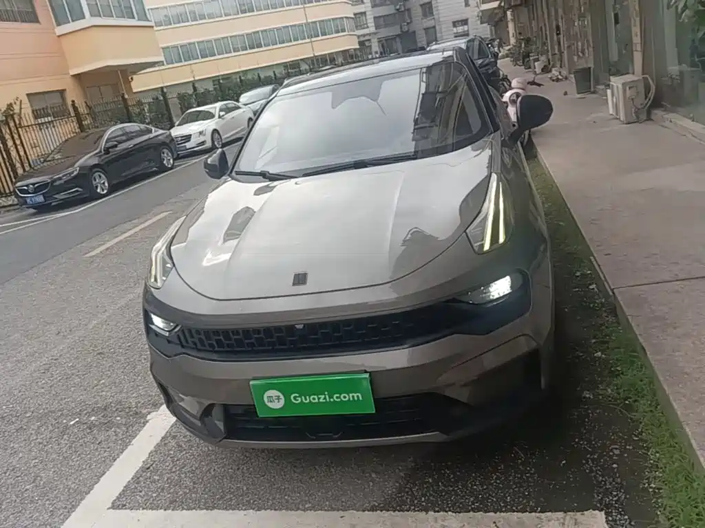 Lynk & Co 05 — миниатюра 3