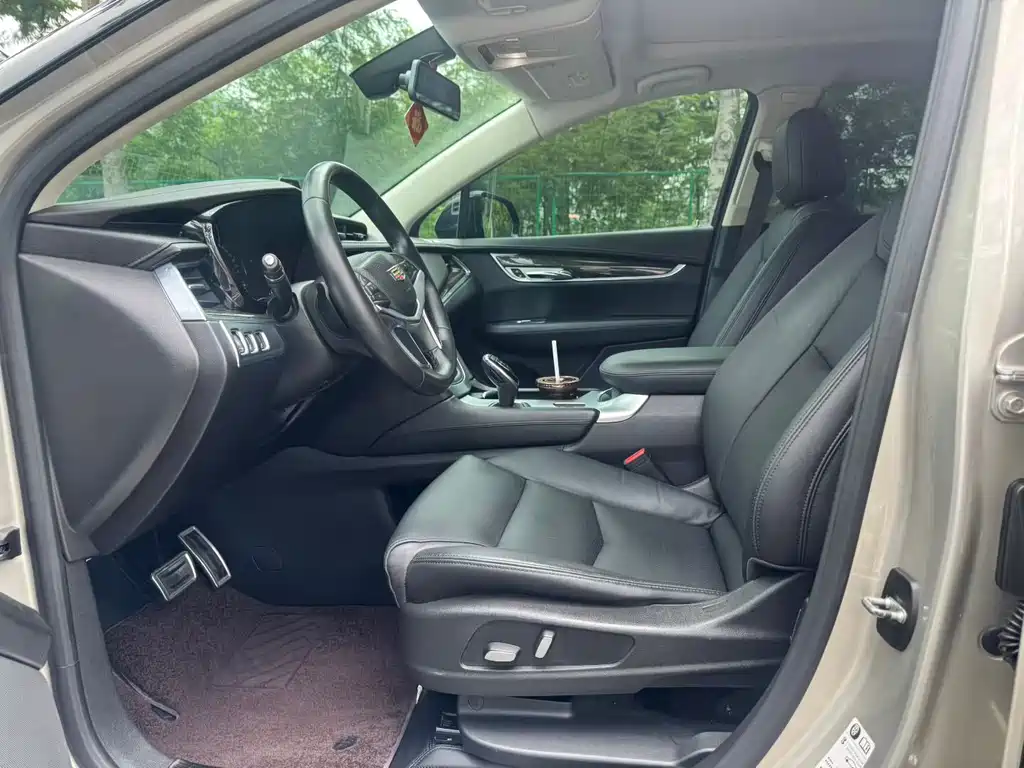 Cadillac XT5 — миниатюра 7