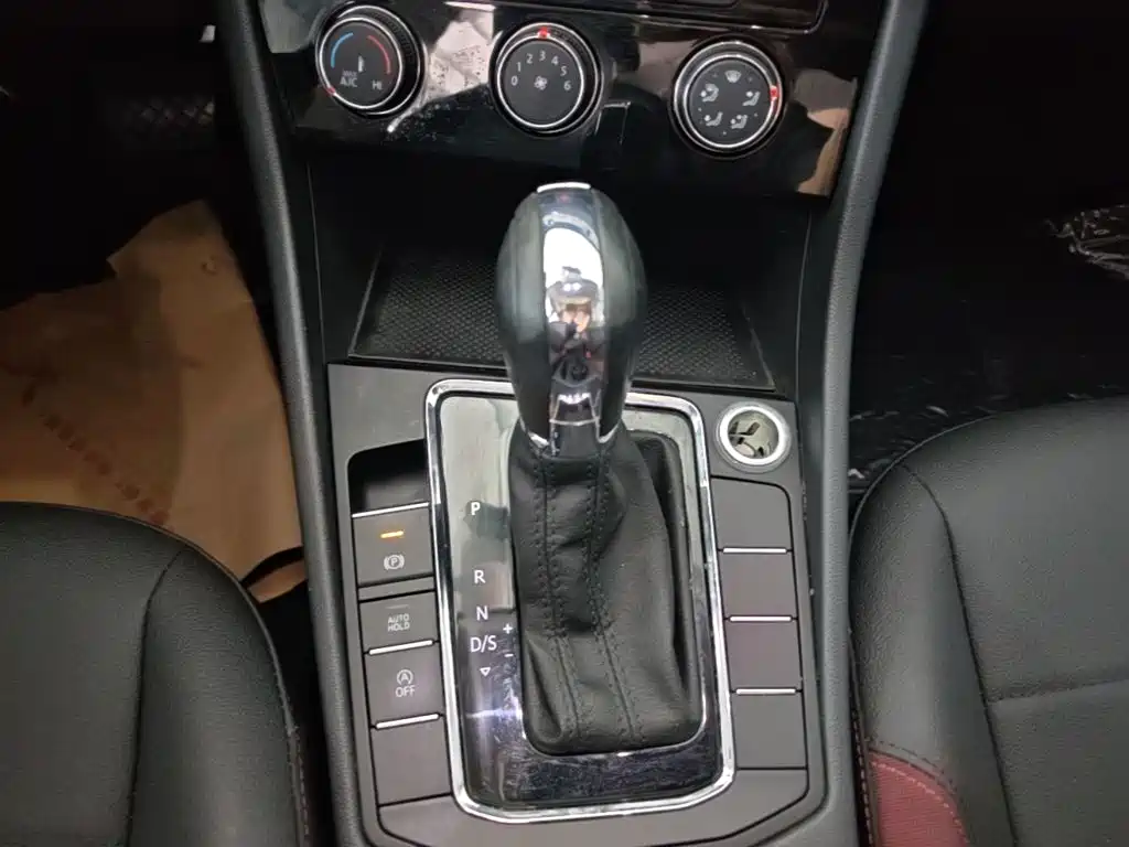 Volkswagen Bora — миниатюра 14