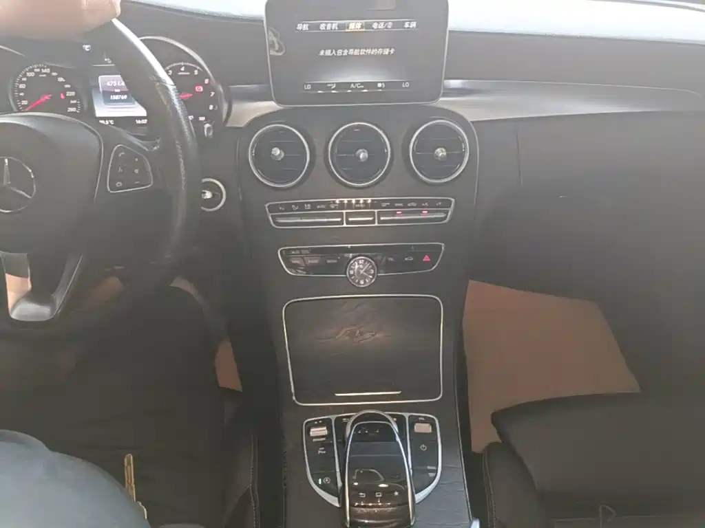 Mercedes-Benz C-Class — миниатюра 14