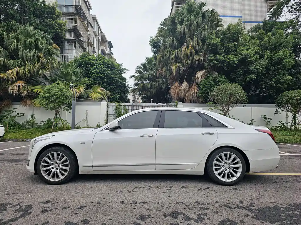Cadillac CT6 — миниатюра 2