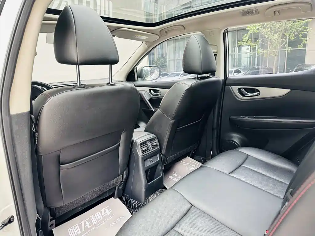 Nissan Qashqai — миниатюра 10