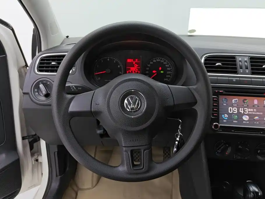 Volkswagen Polo — миниатюра 15