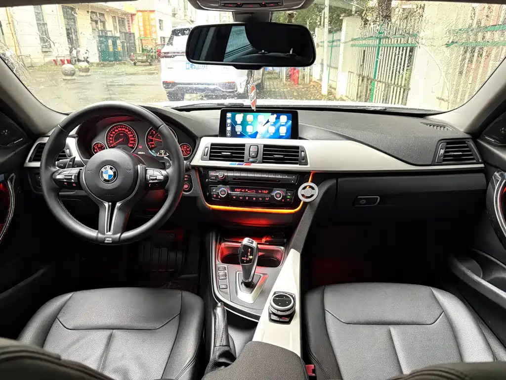 BMW 3 Series — миниатюра 6