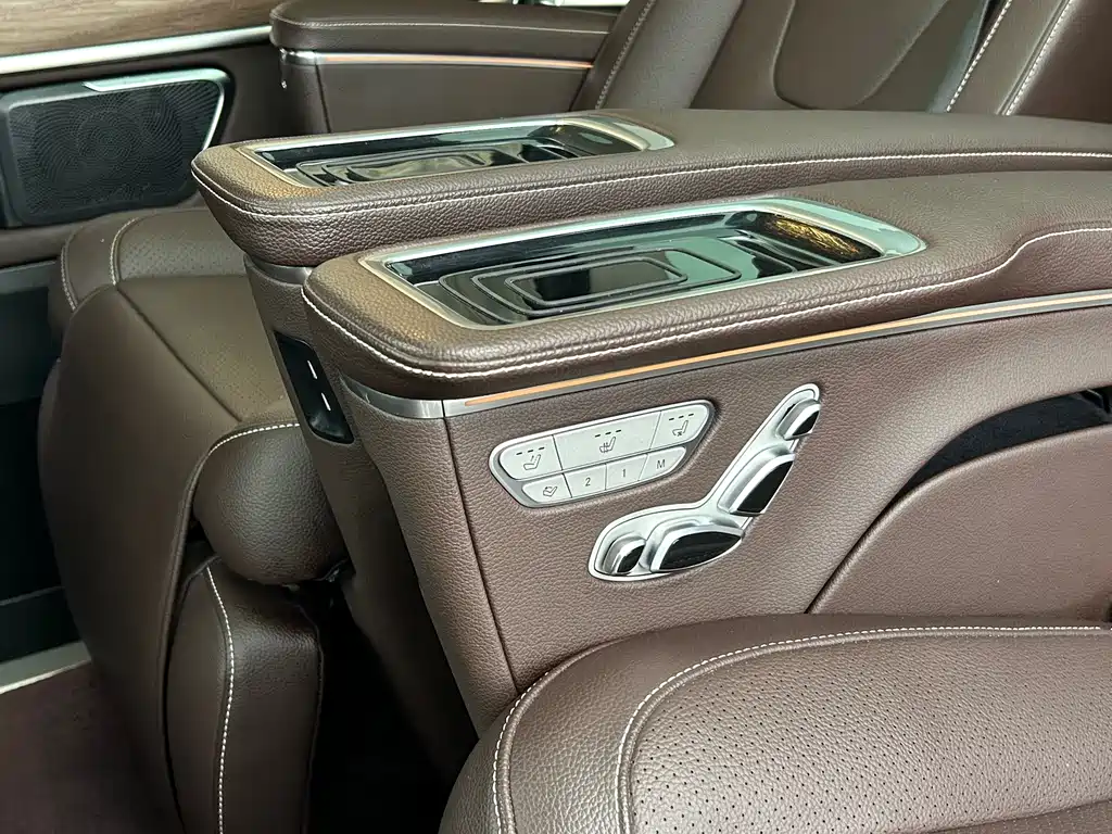 MERCEDES-BENZ V CLASS