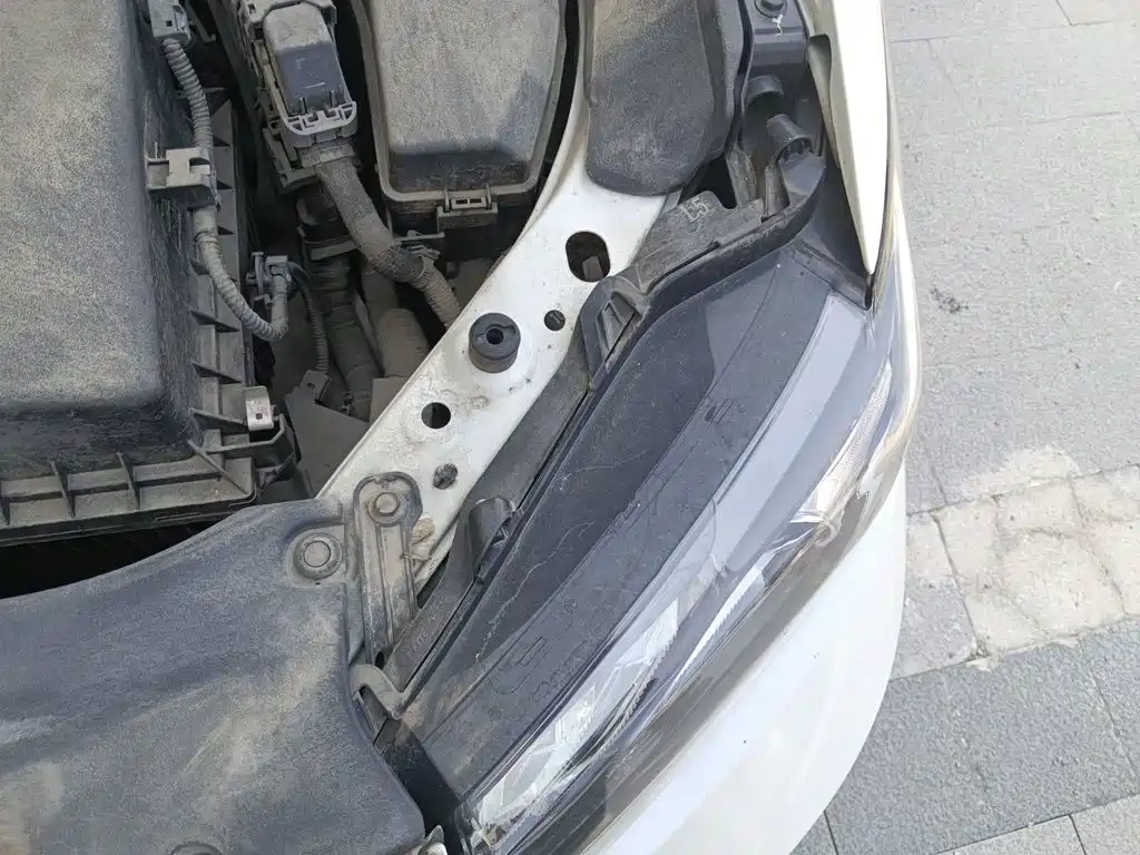 Toyota Camry — миниатюра 22