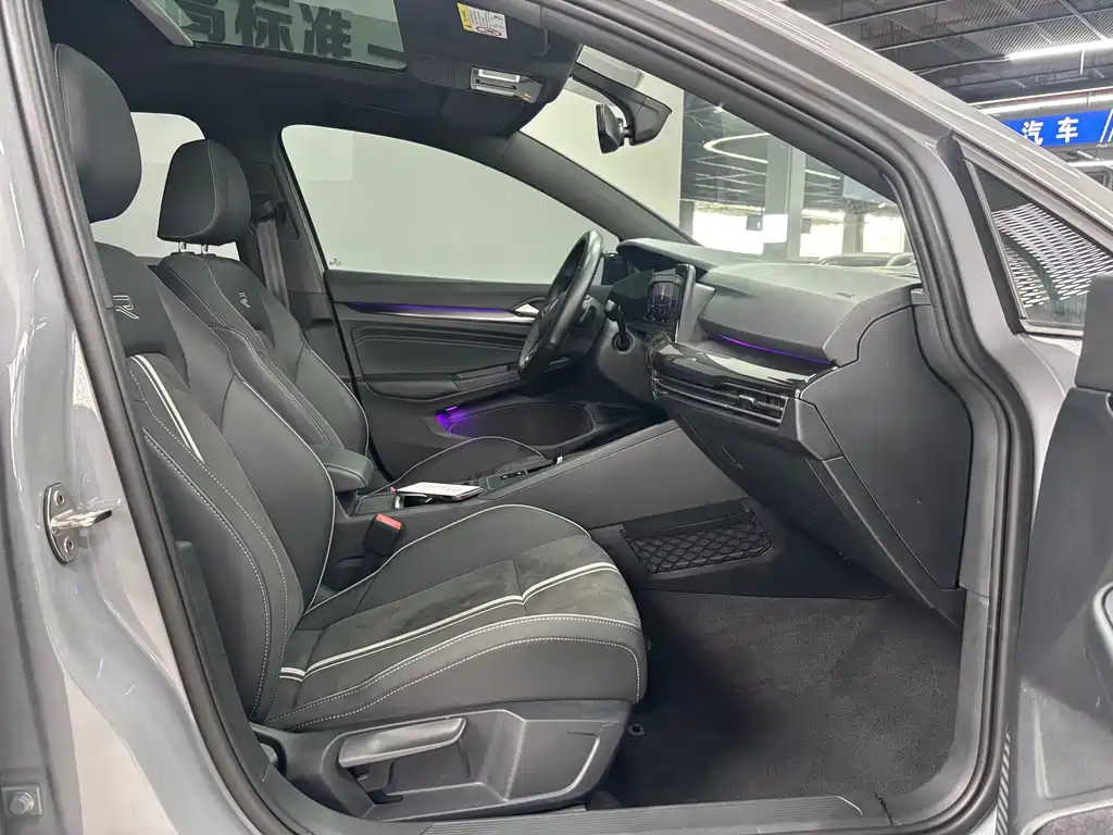 Volkswagen Golf — миниатюра 6