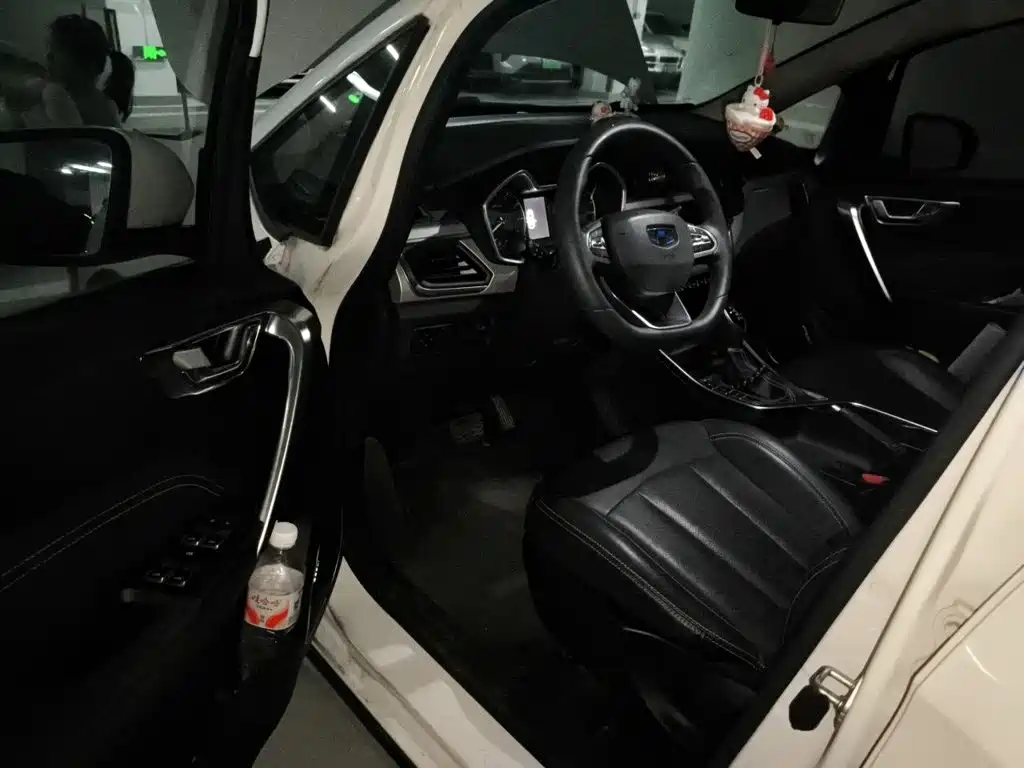 Geely Vision X3 — миниатюра 17