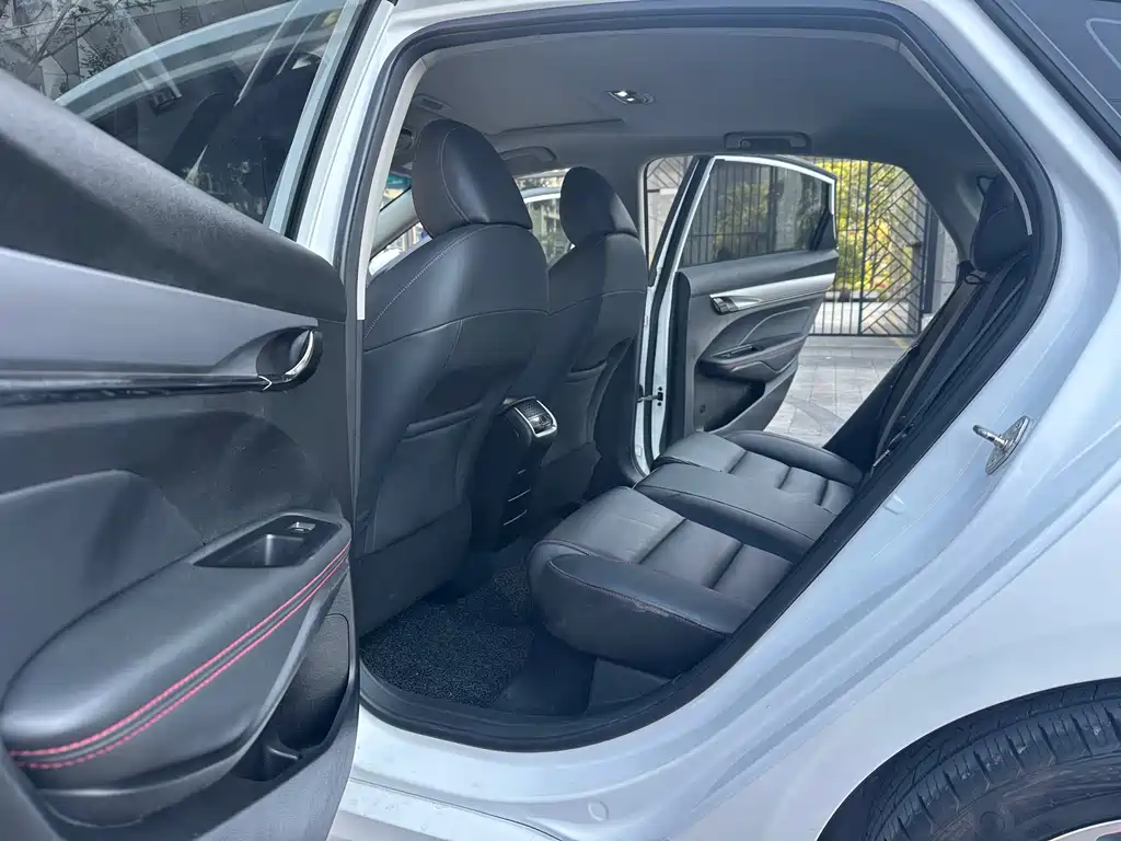 Geely Binrui — миниатюра 6
