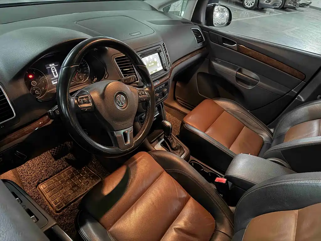 Volkswagen Sharan — миниатюра 2
