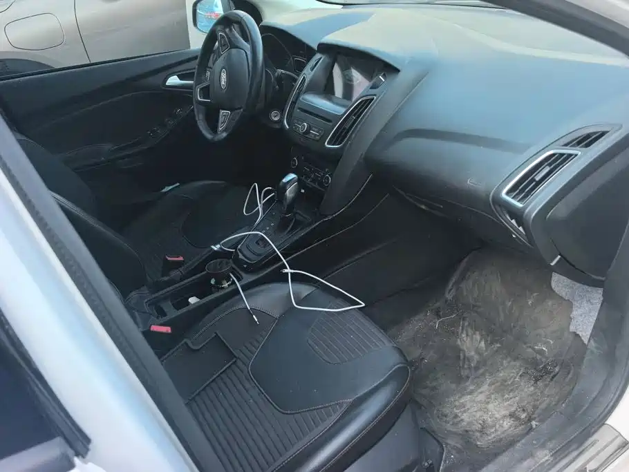 Ford Focus — миниатюра 8