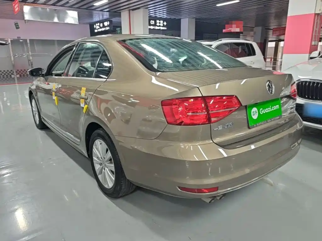Volkswagen Sagitar — миниатюра 5