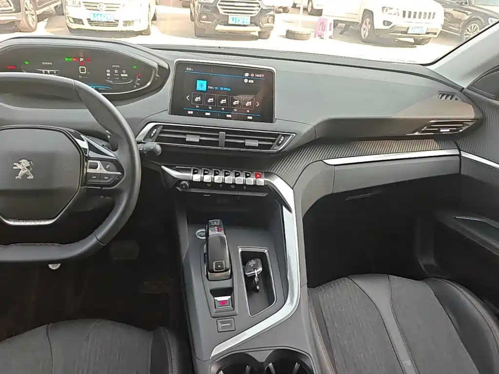 Peugeot 5008 — миниатюра 13