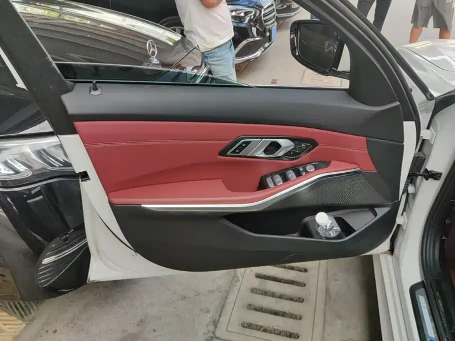BMW 3 Series — миниатюра 7