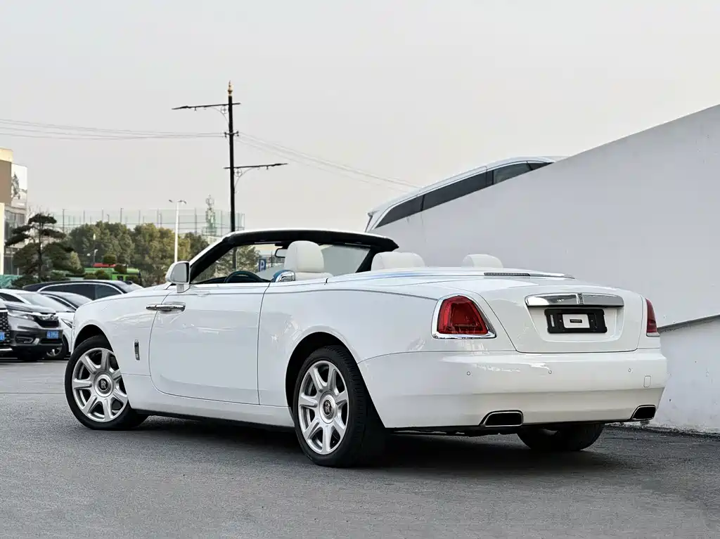 Rolls-Royce Dawn — миниатюра 5