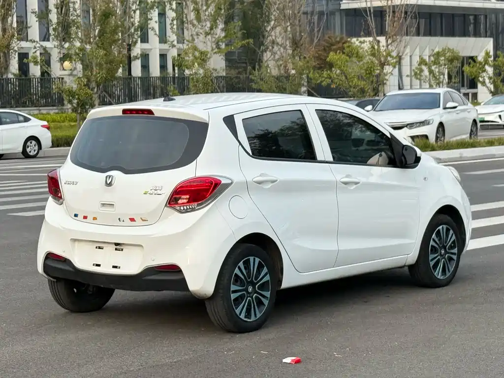 Changan Benben E-Star — миниатюра 4