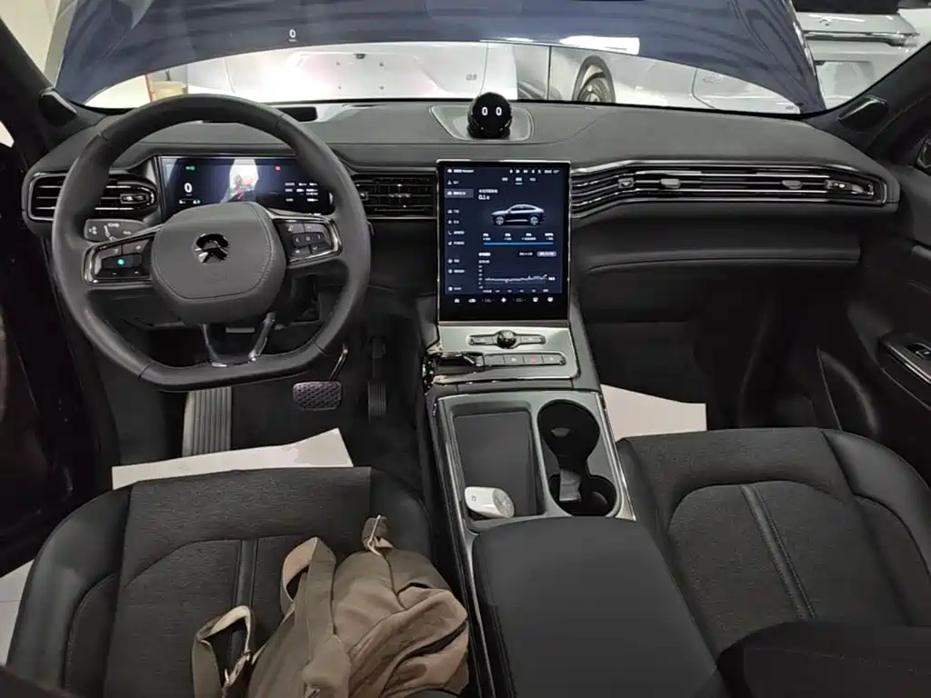 NIO EC6 — миниатюра 10