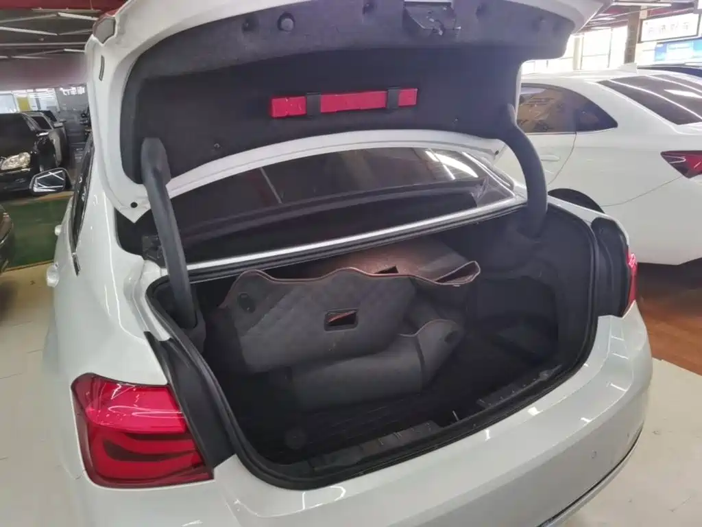 BMW 3 Series — миниатюра 19