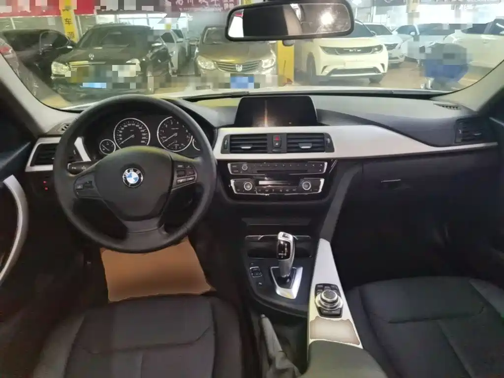 BMW 3 Series — миниатюра 10