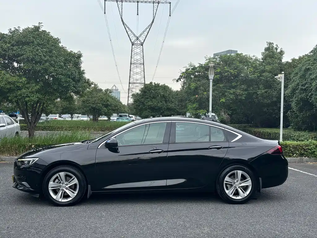 Buick Regal — миниатюра 3