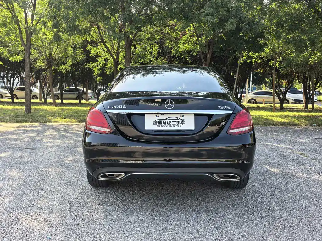 Mercedes-Benz C-Class — миниатюра 5