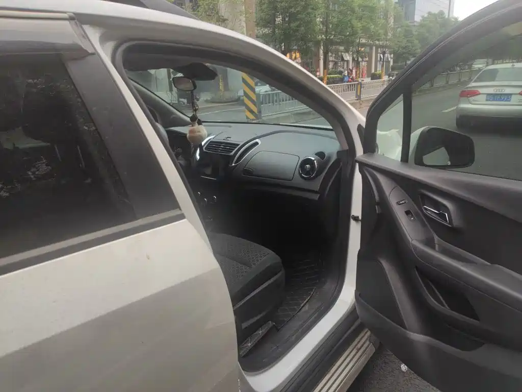 Chevrolet Trax — миниатюра 19
