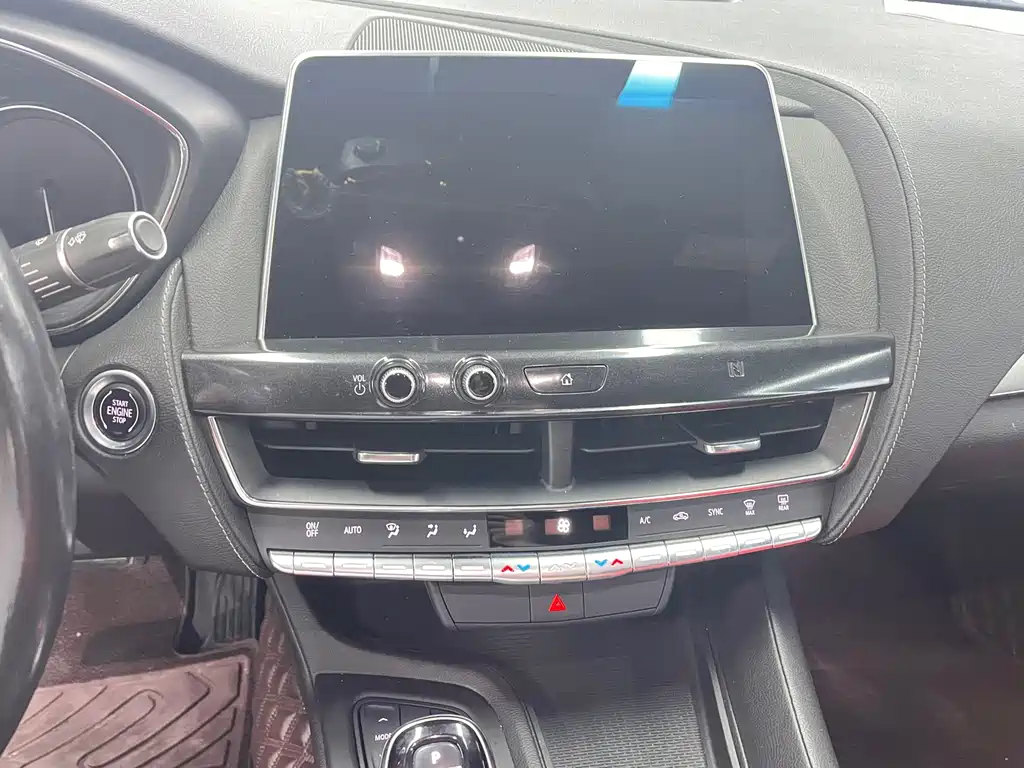 Cadillac CT5 — миниатюра 7