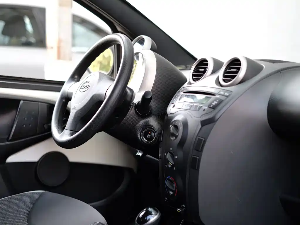 BYD F0 — миниатюра 50