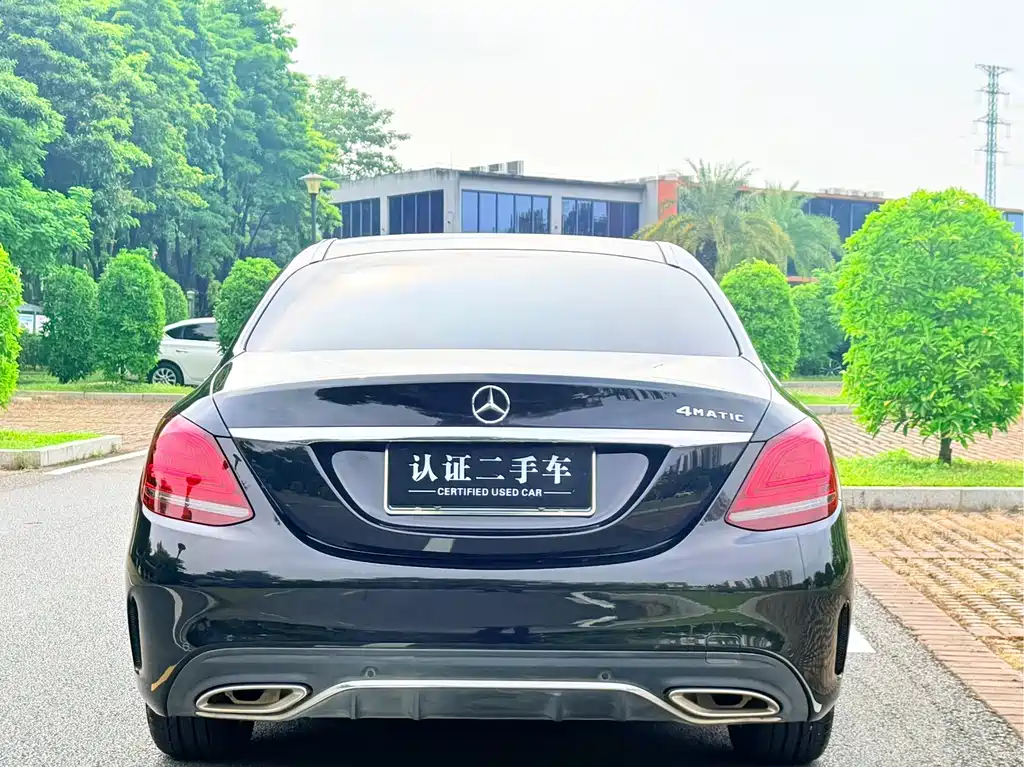Mercedes-Benz C-Class — миниатюра 6