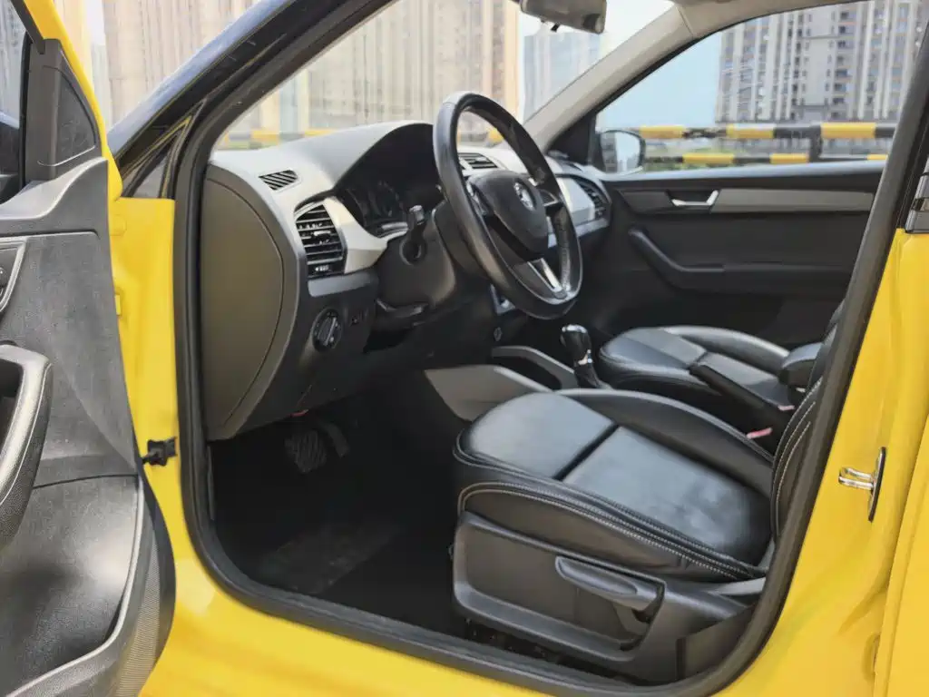 Skoda Fabia — миниатюра 8