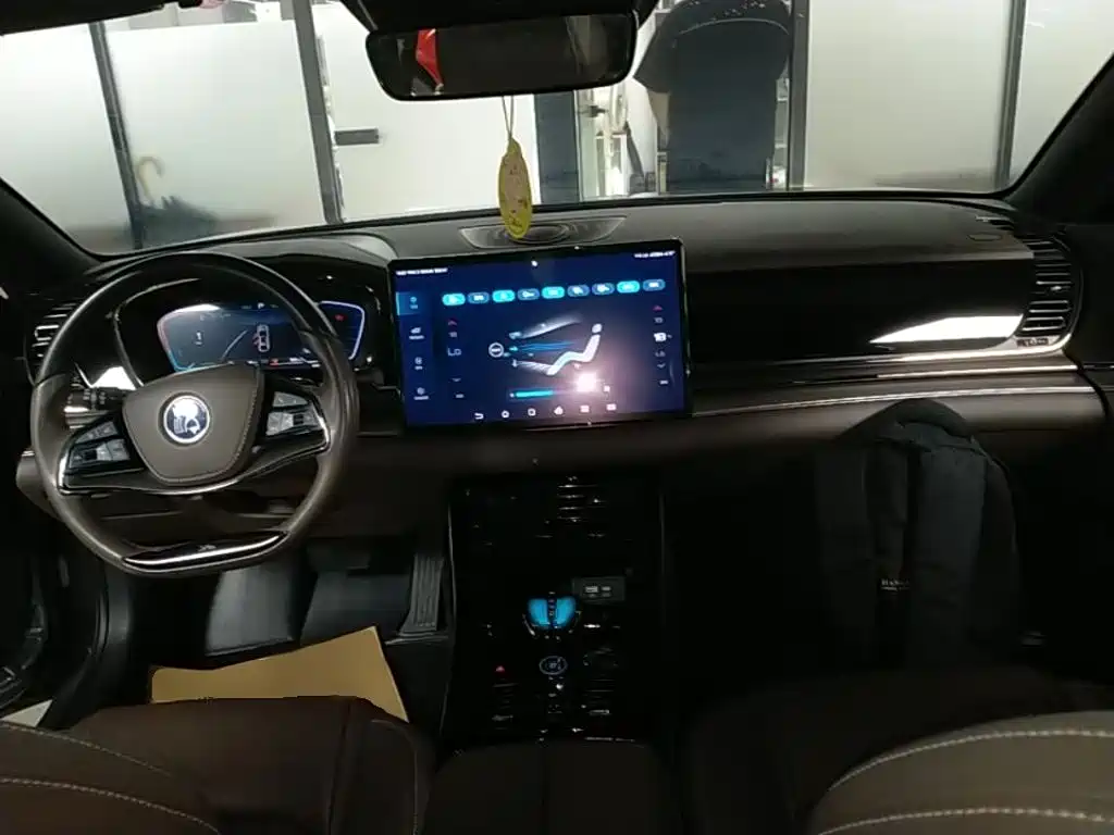 BYD Han — миниатюра 10