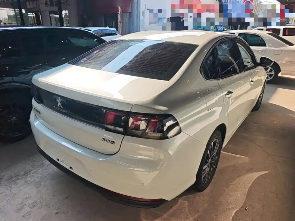 Peugeot 308 — миниатюра 7