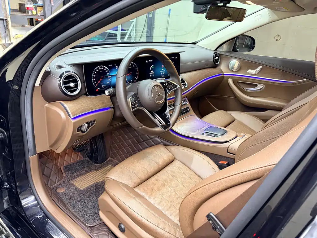 Mercedes-Benz E-Class — миниатюра 6